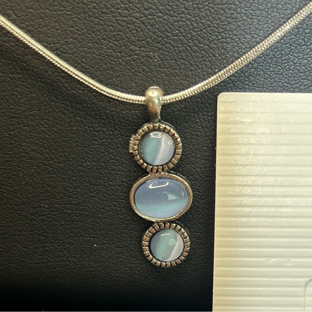 NIB Lia Sophia necklace & earring set - Picture 3 of 5